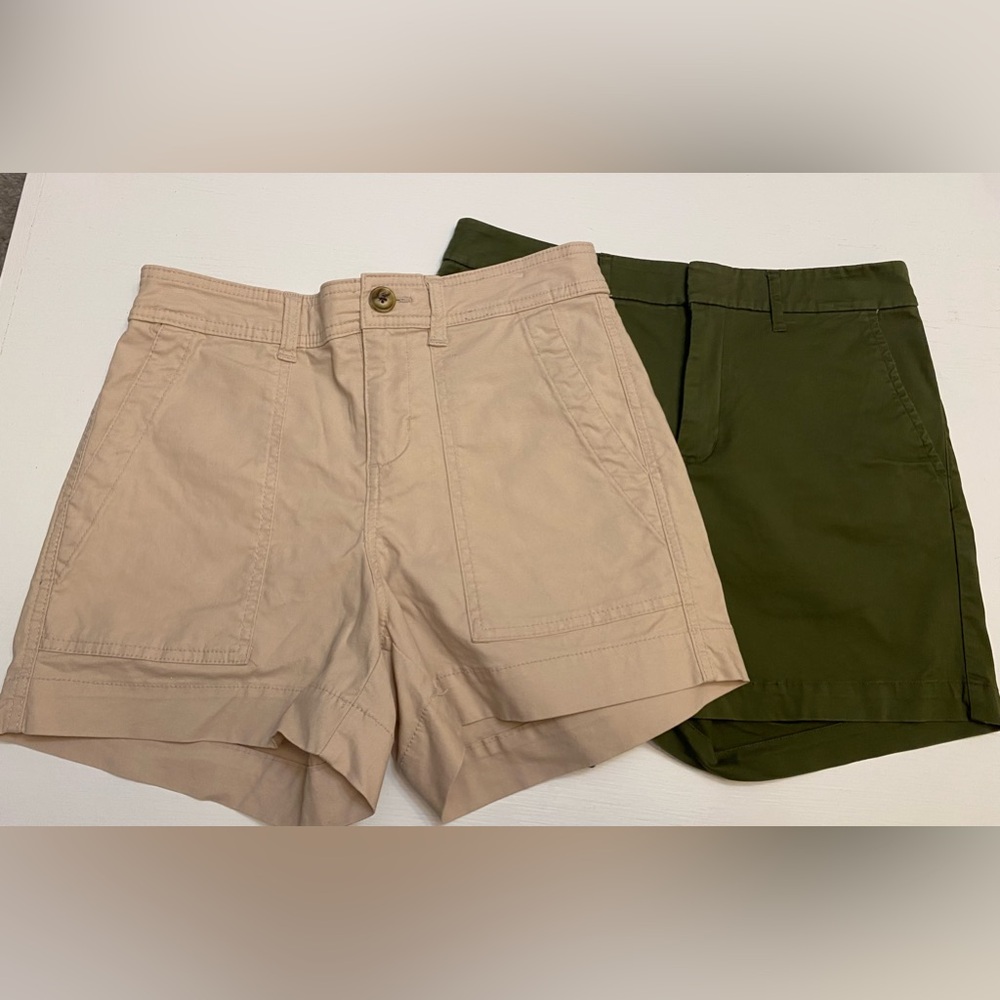 2 pairs of A new day short bundle. Size 2.